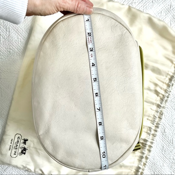 Coach Bucket Purse - Picture 6 of 10